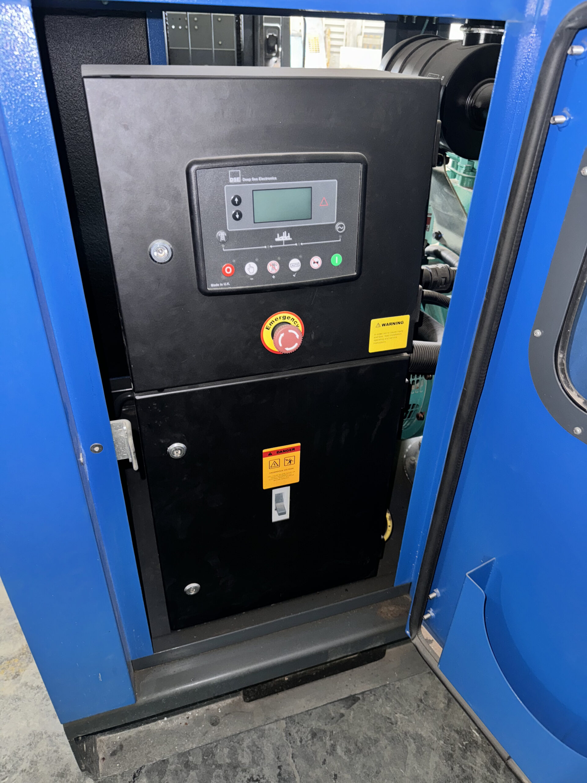 dcec cummins 4bt3.9 g2 36kw used diesel generator set dcec cummins 4bt3.9 g2 36kw used diesel generator set