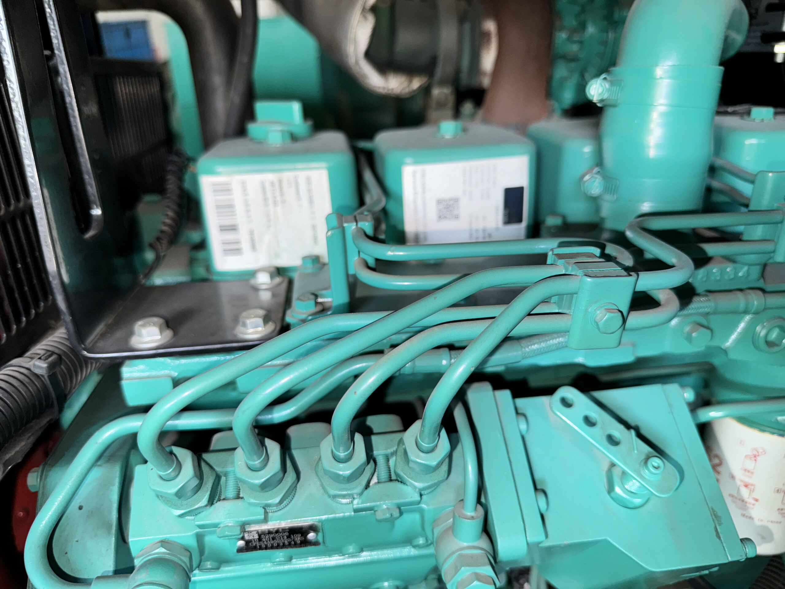 dcec cummins 4bt3.9 g2 36kw used diesel generator set dcec cummins 4bt3.9 g2 36kw used diesel generator set