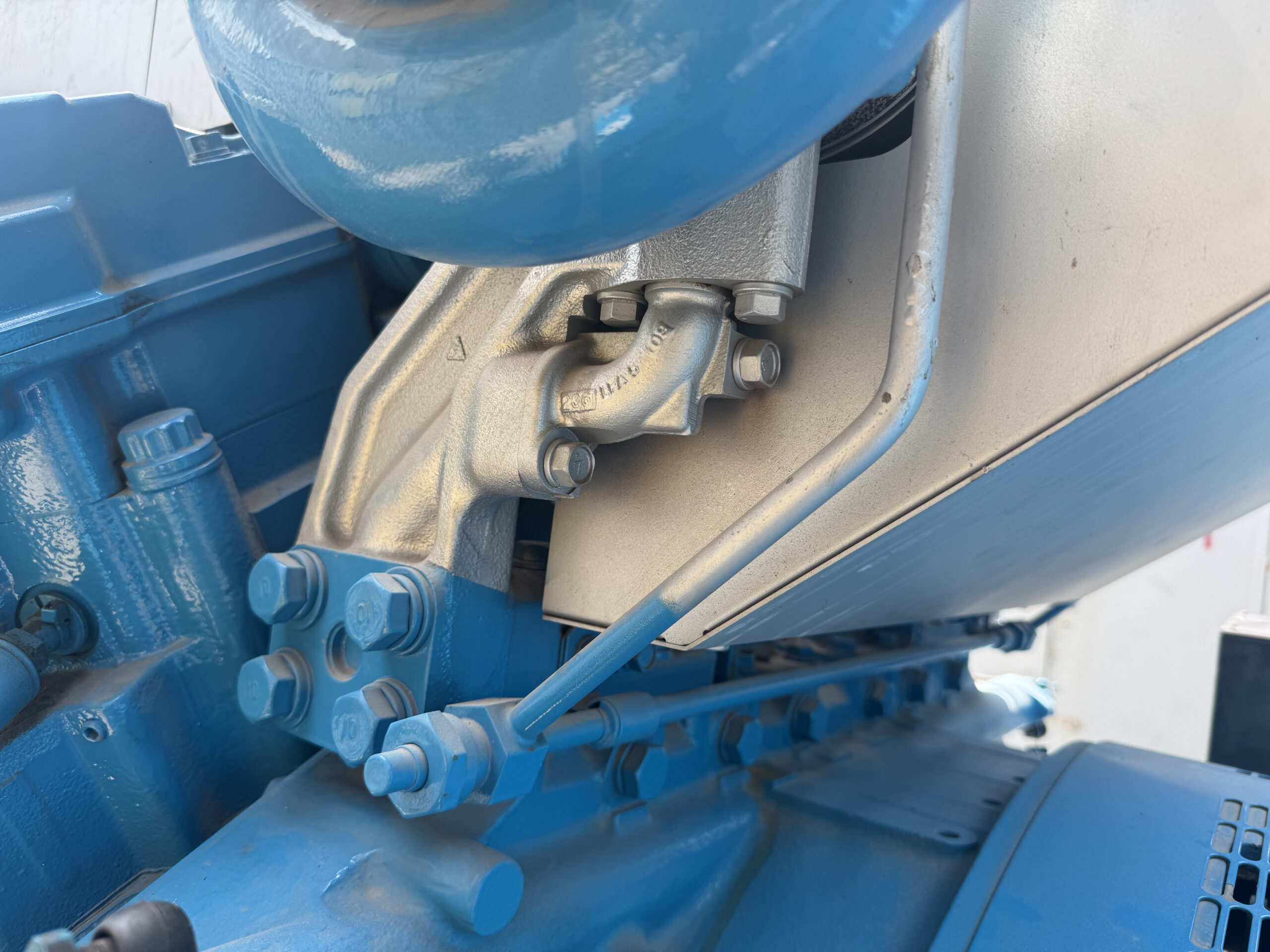 japan mitsubishi s12r pta 1132kw used diesel generator set japan mitsubishi s12r pta 1132kw used diesel generator set