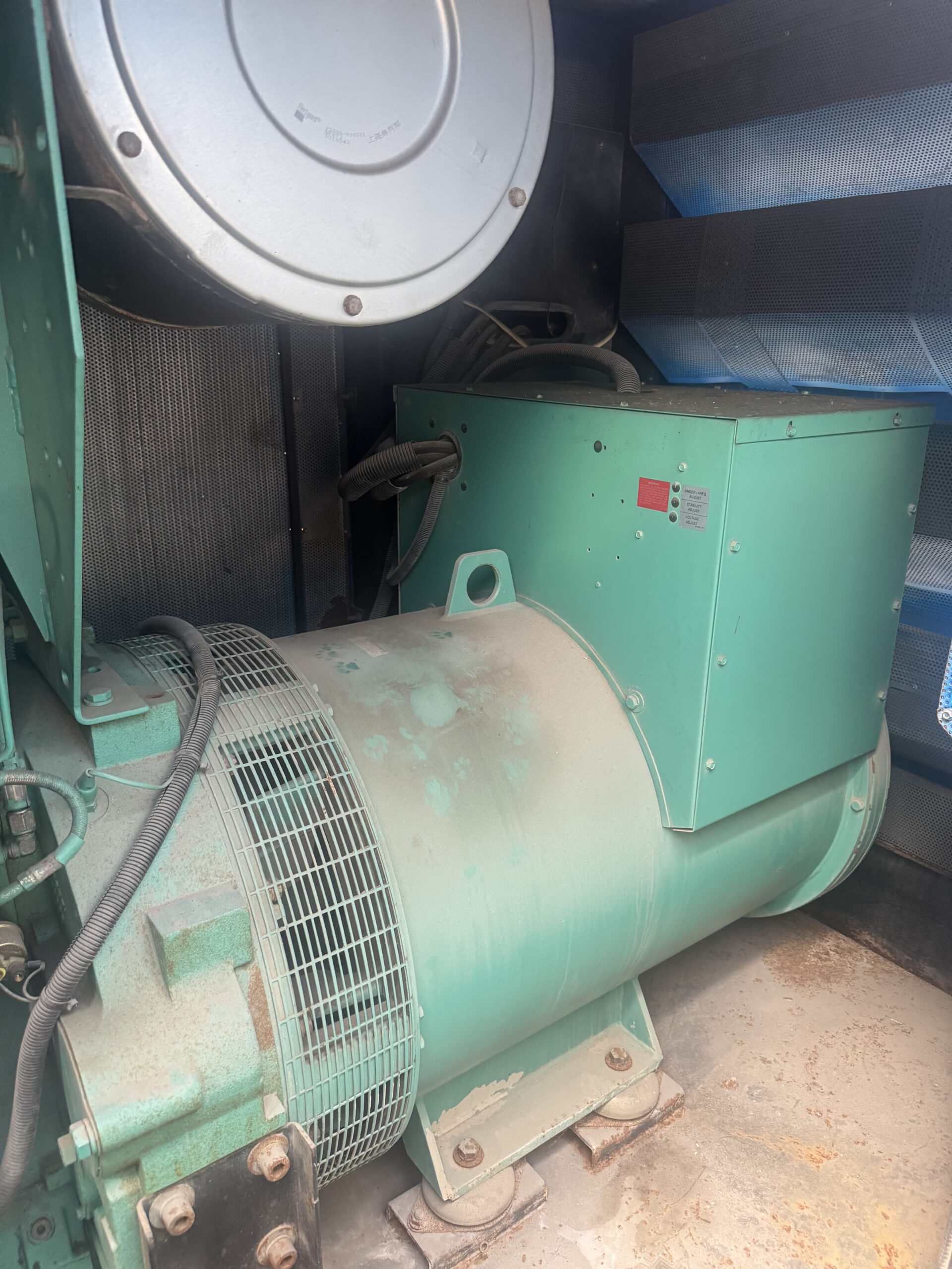 chongqing cummins kta19 g3a 400kw used diesel generator set chongqing cummins kta19 g3a 400kw used diesel generator set