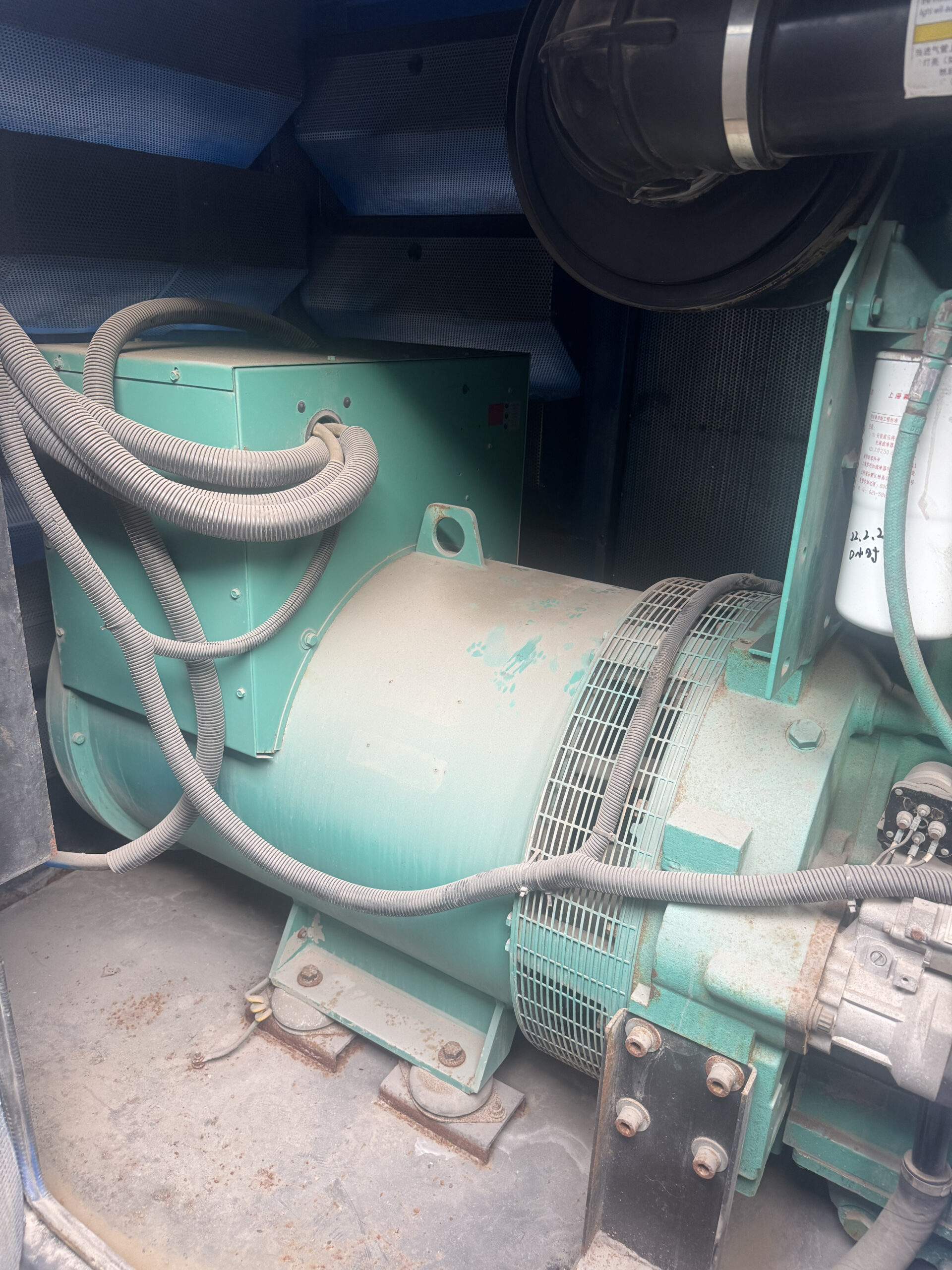 chongqing cummins kta19 g3a 400kw used diesel generator set chongqing cummins kta19 g3a 400kw used diesel generator set